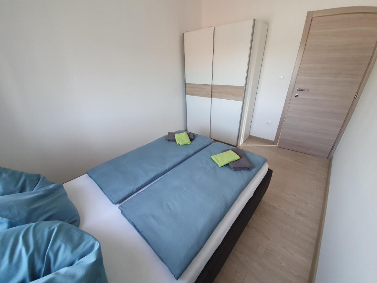 Apartmani Bozic-Tokic Крк Экстерьер фото